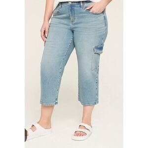 Lane Bryant Mid Rise Signature Fit Straight Crop Cargo Jeans Light Wash 22